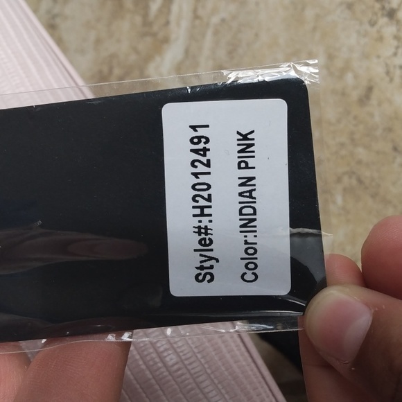 Women's "Indian Pink" Purse - Picture 5 of 12